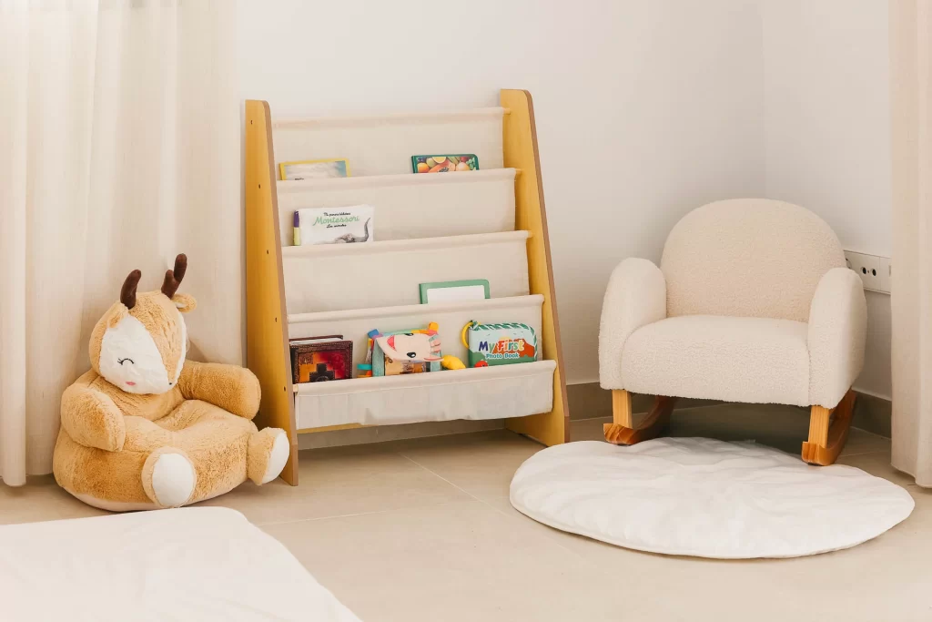 Zona de lectura en Rincón Cálido Can Puvil