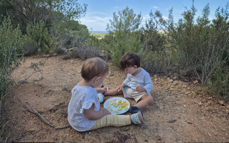 Niños en el campo en Rincón Cálido Can Puvil